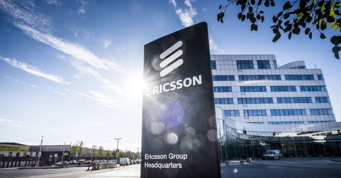 Fachada de fábrica da Ericsson