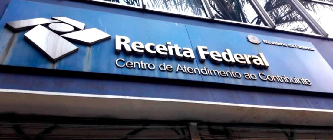 Mensagens falsas em nome da Receita Federal