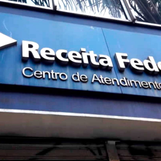 Mensagens falsas em nome da Receita Federal